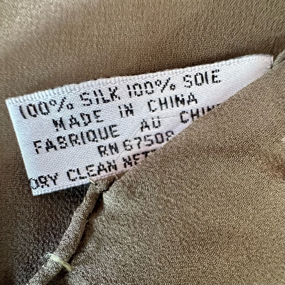 100% Silk Elaine Gold for Collection XIIX Scarf 14โ x 48โ - Picture 3 of 5